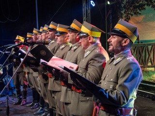 Marsz na Wzgórze Polak 2025 fot. Agnieszka Pawluk, Julia Pawluk