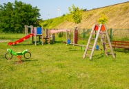 Plac zawaw w Tereszpolu-Zaorendzie przy bibliotece